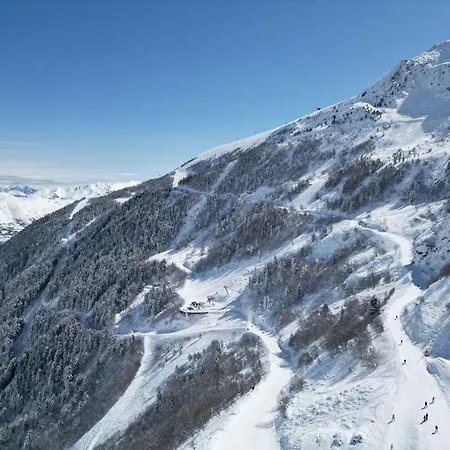 Pour 4 Pers. Proche Des Thermes Et Du Telepherique - Fr-1-296-445 * Saint-Lary-Soulan