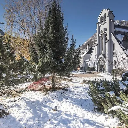 Pour 4 Pers. Proche Des Thermes Et Du Telepherique - Fr-1-296-445 Apartmán